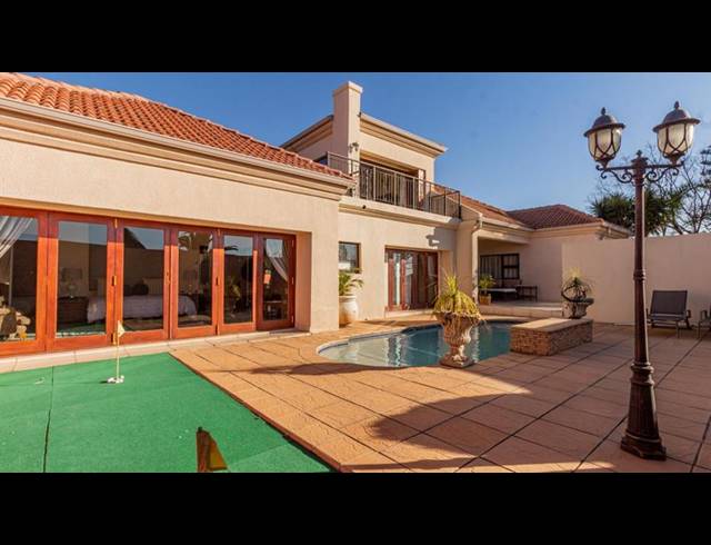 6 BEDROOM HOUSE FOR SALE IN KNOPPIESLAAGTE